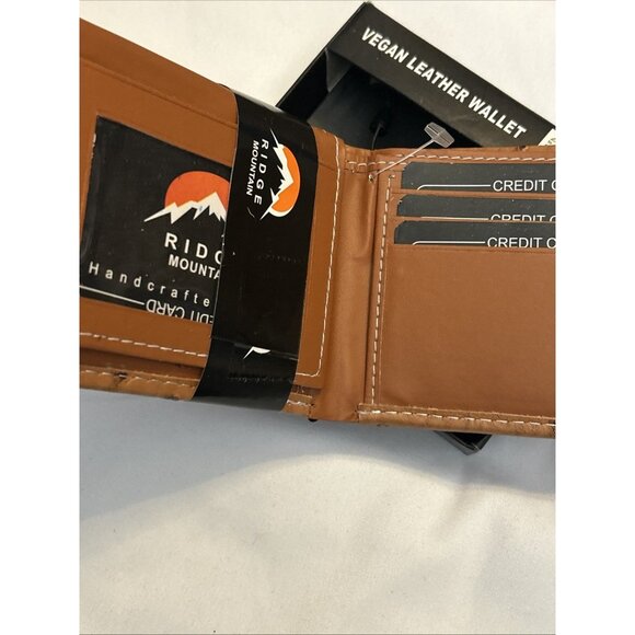 RIDGE MOUNTAIN VEGAN LEATHER HANDCRAFTED STUDDED EAGLE BIFOLD MEN'S WALLET New - Picture 7 of 12